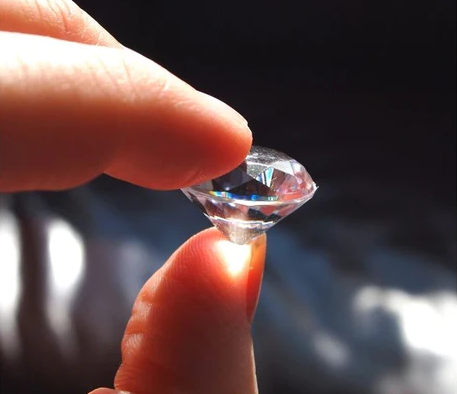 How to Test Real Diamond in Sunlight